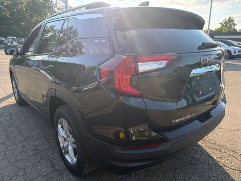 Used 2023 GMC Terrain SLE w/ Driver Convenience Package AWD/4WD image 7