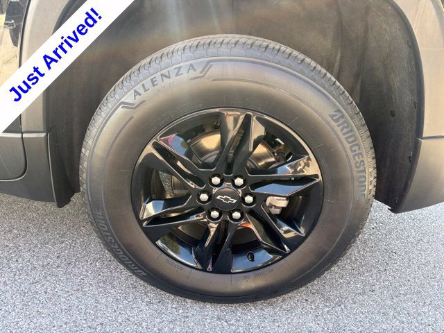 Used 2023 Chevrolet Traverse LS w/ Midnight/Sport Edition FWD image 15