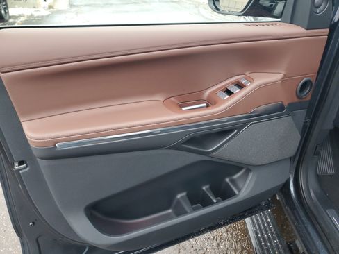 Certified 2025 Lincoln Navigator Reserve image 10