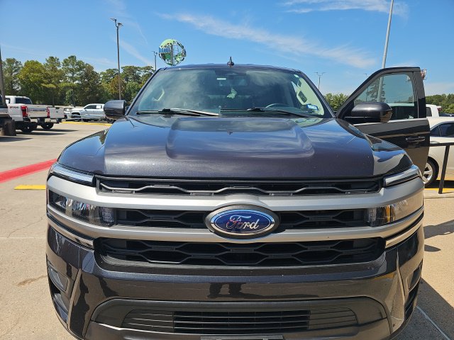 Used 2024 Ford Expedition XLT RWD image 10