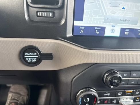 Used 2023 Ford Bronco Wildtrak AWD/4WD image 35