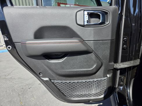 New 2025 Jeep Gladiator Rubicon image 28