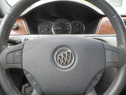 Used 2006 Buick LaCrosse CXL w/ Driver Confidence Package FWD image 40
