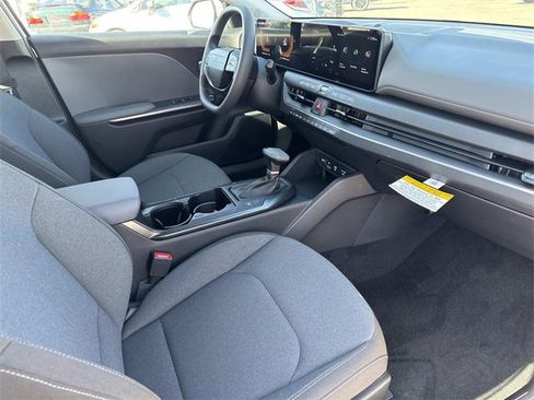 New 2026 Kia K4 LXS image 15