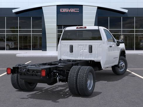 New 2025 GMC Sierra 3500 Pro w/ Convenience Package AWD/4WD image 5