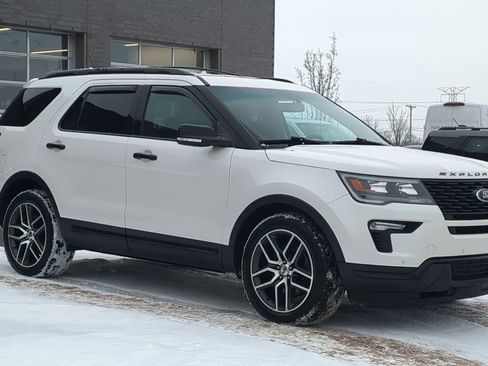 Used 2018 Ford Explorer Sport image 10