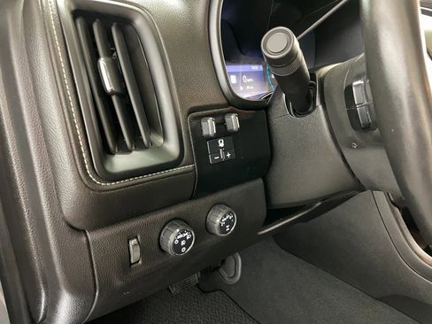 Used 2021 GMC Canyon Denali image 29