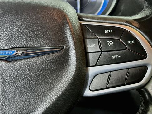 Used 2020 Chrysler 300 Touring w/ Sport Appearance Package RWD image 13