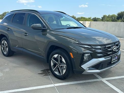 Used 2025 Hyundai Tucson SEL AWD/4WD image 14