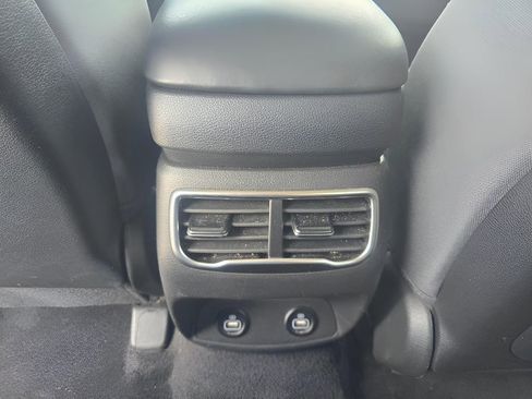 Used 2023 Hyundai Santa Fe SEL image 10