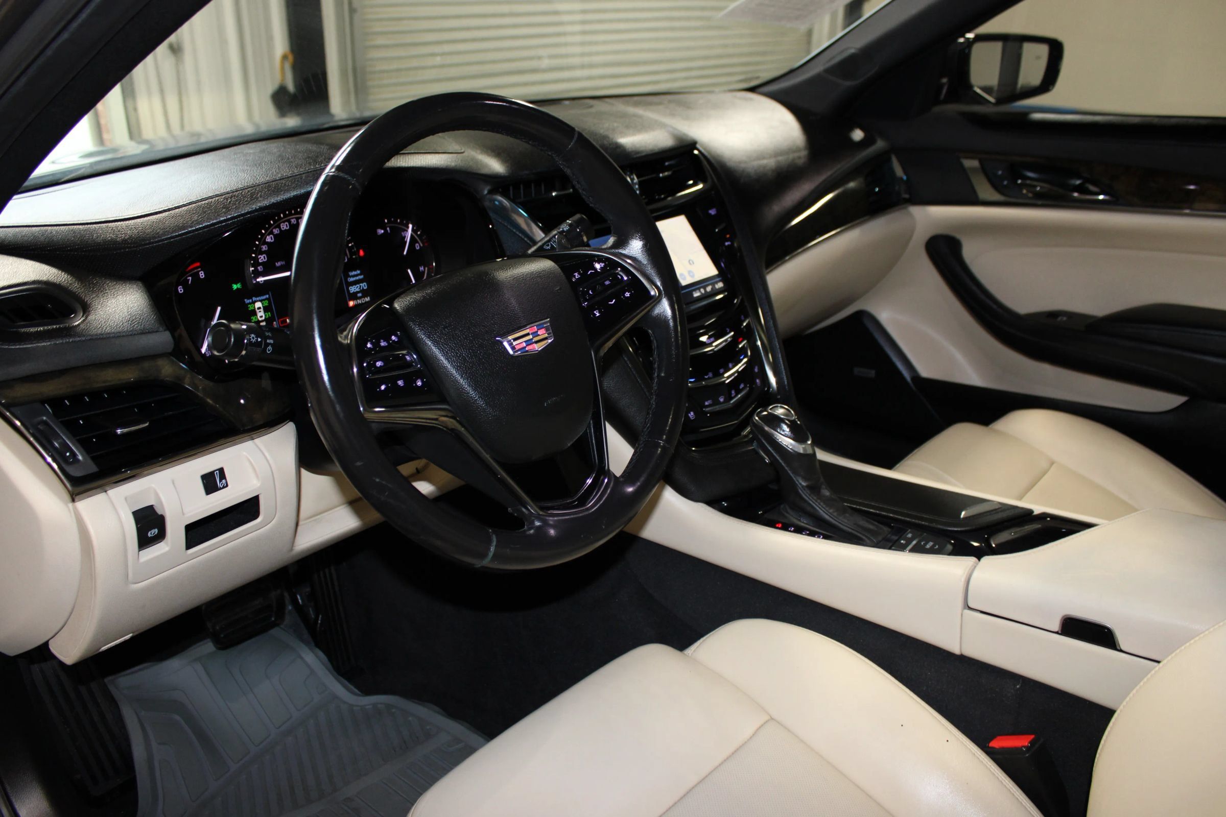Used 2018 Cadillac CTS Luxury RWD image 23