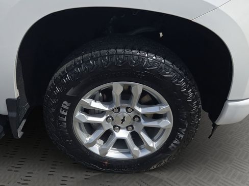 Used 2023 Chevrolet Silverado 1500 RST w/ Z71 Off-Road Package AWD/4WD image 18