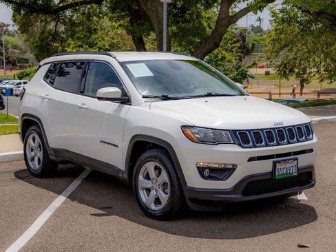 Used 2020 Jeep Compass Latitude w/ Popular Equipment Group image 12