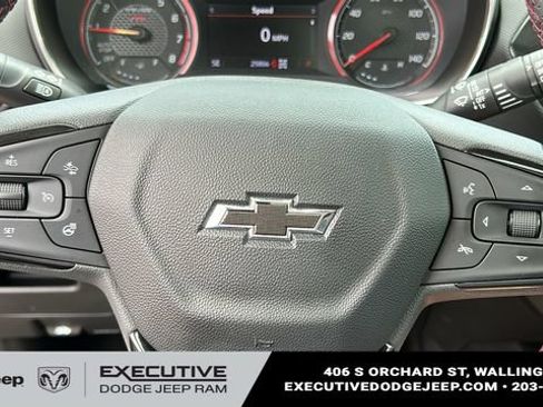 Used 2023 Chevrolet TrailBlazer RS w/ Sun and Liftgate Package AWD/4WD image 12