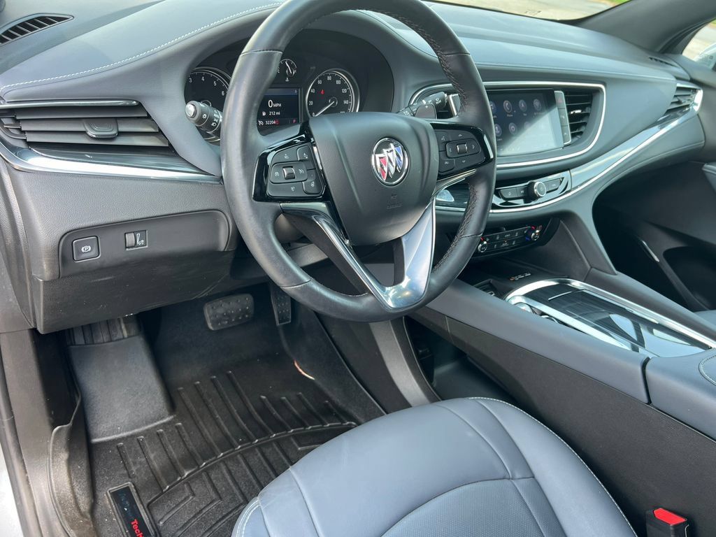 Used 2024 Buick Enclave Essence w/ Experience Buick Package AWD/4WD image 20