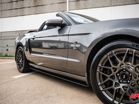 Used 2014 Ford Mustang Shelby GT500 w/ Equipment Group 821A RWD image 29