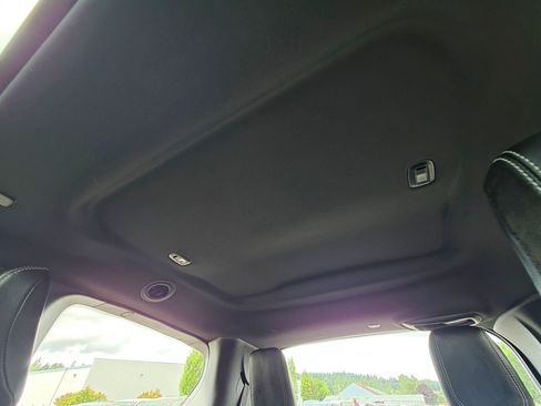 Used 2022 Chrysler Pacifica Limited w/ S Appearance Package FWD image 48