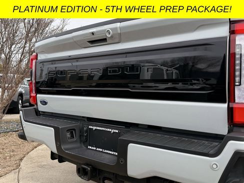 Used 2025 Ford F250 Platinum image 12