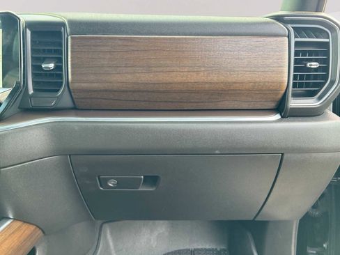 Certified 2022 Chevrolet Silverado 1500 High Country w/ High Country Premium Package image 30