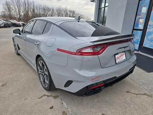 Used 2020 Kia Stinger GT2 image 7