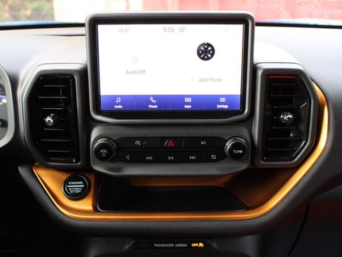 Used 2022 Ford Bronco Sport Badlands image 2