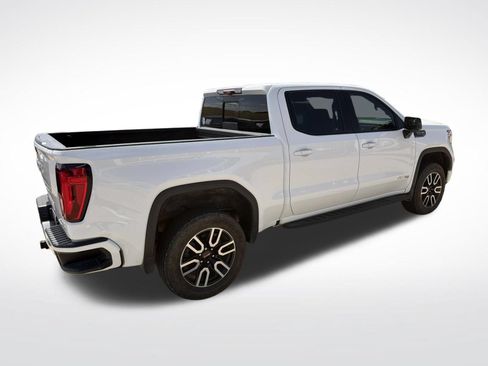 Used 2021 GMC Sierra 1500 AT4 w/ Technology Package AWD/4WD image 3