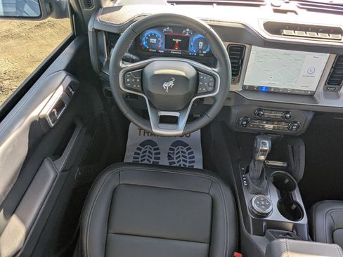 New 2025 Ford Bronco Outer Banks w/ Sasquatch Package image 16
