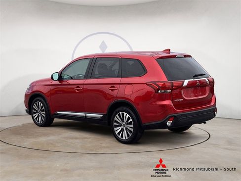 Used 2020 Mitsubishi Outlander ES image 5