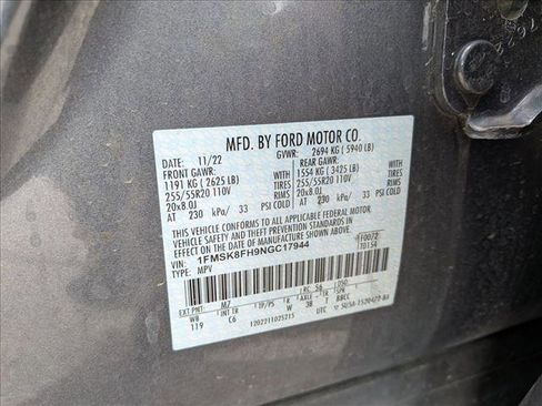 Used 2022 Ford Explorer Limited w/ Equipment Group 301A image 16