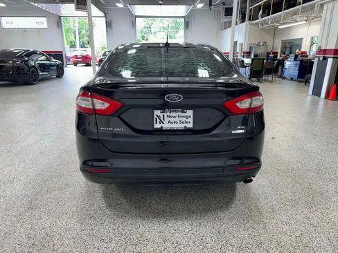 Used 2013 Ford Fusion SE image 5