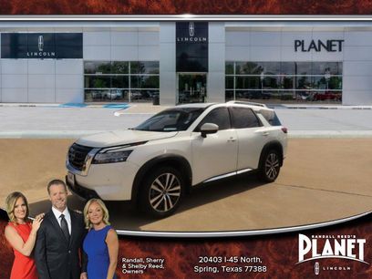 Used 2022 Nissan Pathfinder Platinum w/ Cargo Package