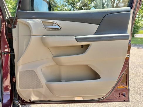 Used 2013 Honda Odyssey EX-L image 22