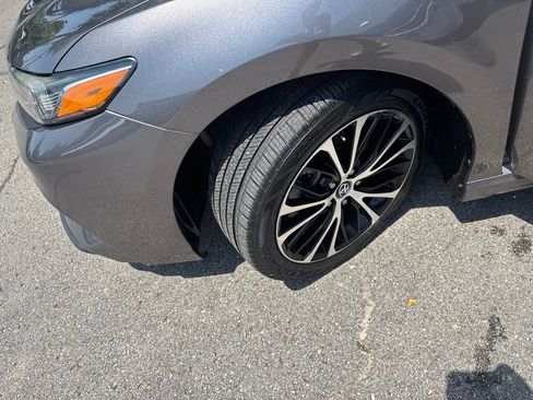 Used 2020 Toyota Camry SE FWD image 34