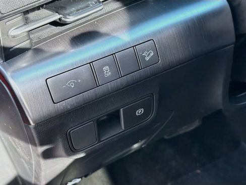 Used 2026 Hyundai Kona SEL Premium FWD image 10