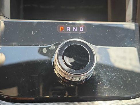 Used 2024 Jeep Grand Cherokee Altitude RWD image 17