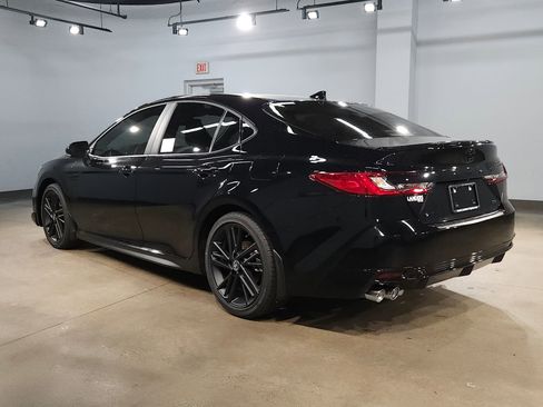 New 2026 Toyota Camry Hybrid FWD image 5