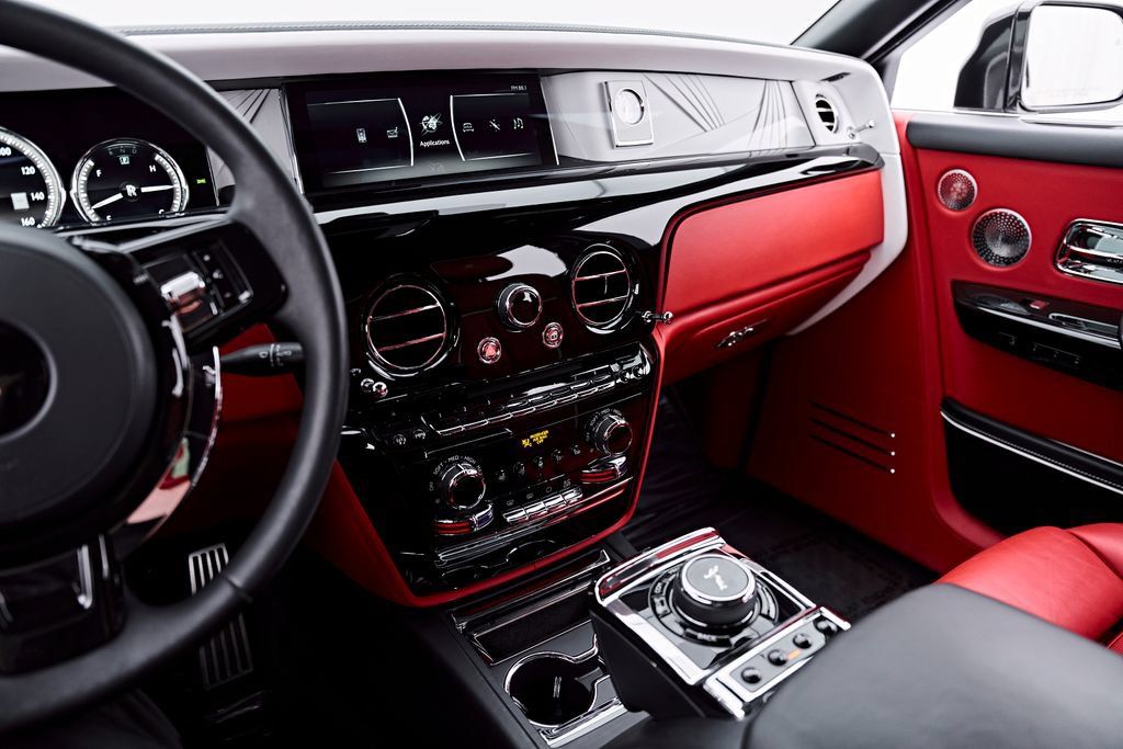 Used 2021 Rolls-Royce Phantom Sedan RWD image 82