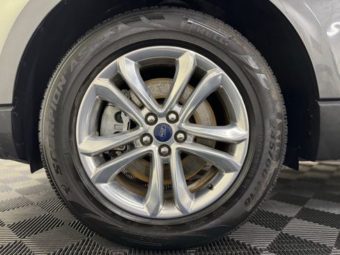 Used 2018 Ford Edge SEL w/ Equipment Group 201A image 9