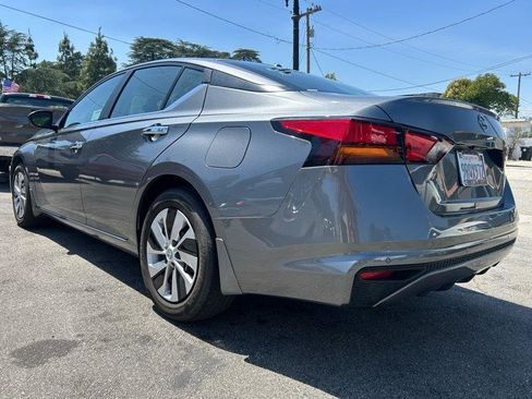 Used 2025 Nissan Altima 2.5 S FWD image 5