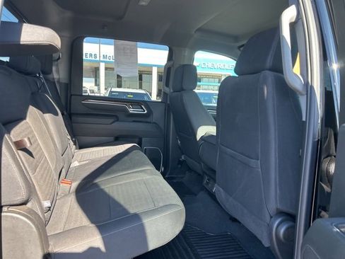 Used 2025 GMC Sierra 2500 SLE w/ Preferred Package image 31