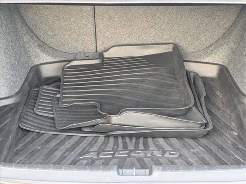 Used 2018 Honda Accord EX image 6