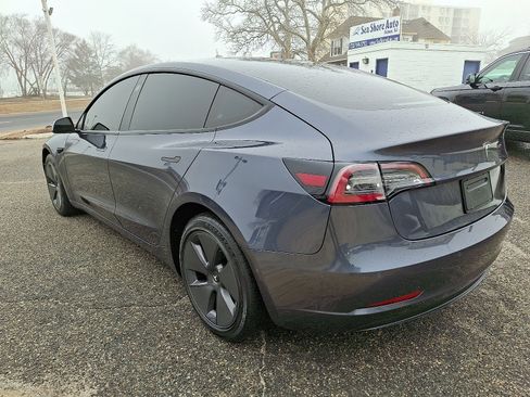 Used 2022 Tesla Model 3 image 4