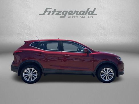 Used 2019 Nissan Rogue Sport S FWD image 5