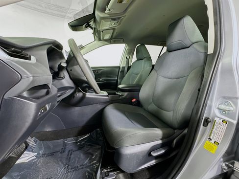 Used 2024 Toyota RAV4 LE image 12