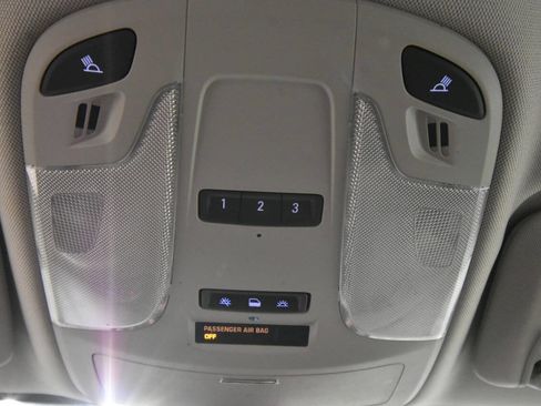 Used 2015 Buick LaCrosse image 23