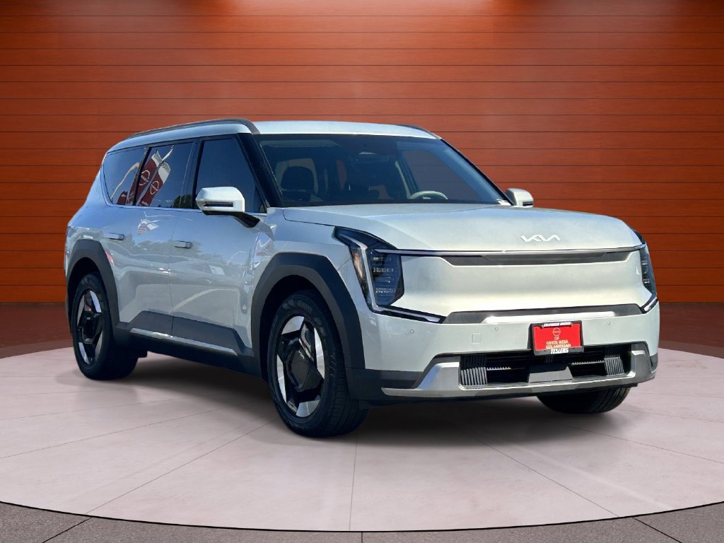 Used 2024 Kia EV9 Wind AWD/4WD image 5