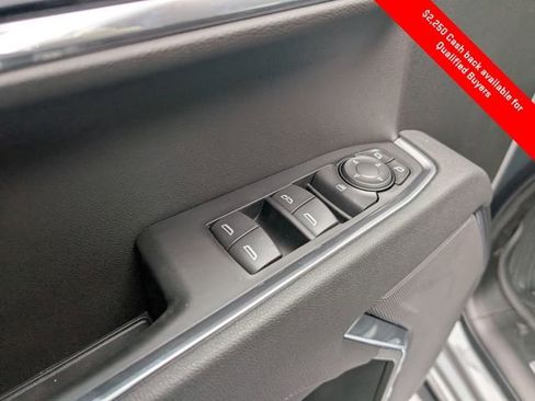New 2026 GMC Sierra 1500 SLE image 16