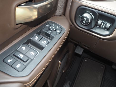 New 2025 RAM 3500 Longhorn image 30