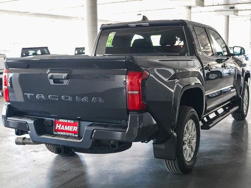 New 2026 Toyota Tacoma SR5 RWD image 7