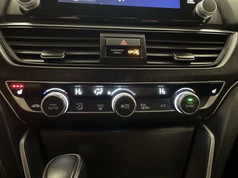 Certified 2021 Honda Accord EX-L image 18